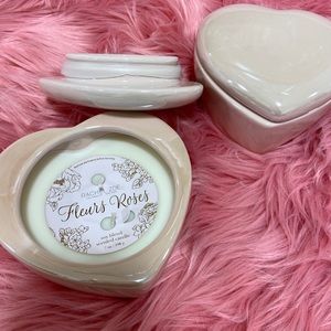 2 Light pink Glass 💕heart Soy candles